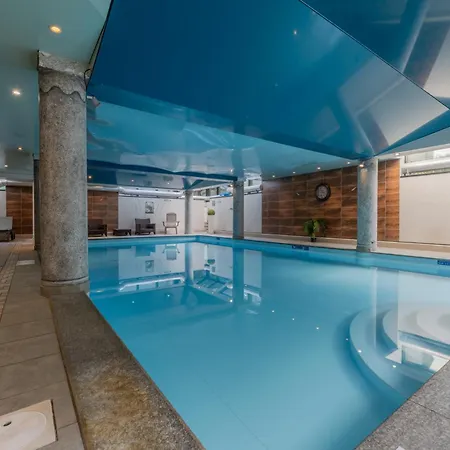 Apartment Mont Blanc View, Sauna & Pool Chamonix