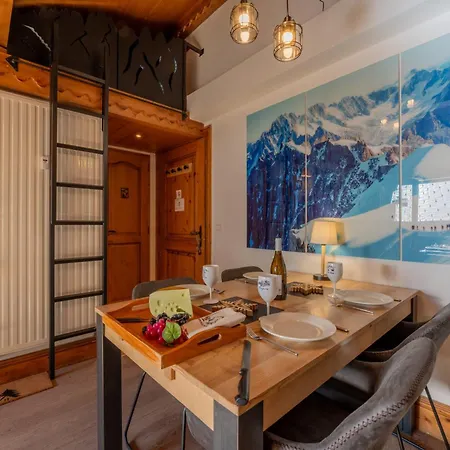 Apartment Mont Blanc View, Sauna & Pool Chamonix